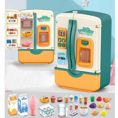 Đồ chơi nhà bếp Tủ Lạnh  cao 22 cm có đèn và phun sương như thật  Bằng Nhựa ABS cao cấp