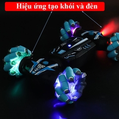 Xe ô tô địa hình điều khiển từ xa bằng cử động tay và tay cầm xoay 360 độ có nhạc và đèn và phun khói cao cấp