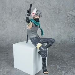 [ Tặng Heo Peppa Pig] Mô hình Naruto thầy Kakashi đeo mặt nạ dáng ngồi cực ngầu Cao 19cm, Figure naruto thầy kakashi Toy Đồ Chơi