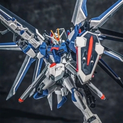 Mô hình Robot Gundam Gunpla Rising Freedom HG 1/144 Chất liệu nhựa siêu đẹp