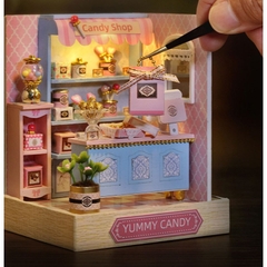 Mô hình nhà lắp ráp bằng gỗ DIY wooden House Series 4 mẫu Tiệm Cafe, Quán Sushi, Quán Mì Ramen,Tiệm Kẹo Ngọt