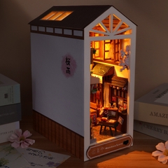 Mô hình 3D Book Nook Mẫu Hẻm Sakura,Noel Tự Làm bằng gỗ. Trang Trí Kệ sách, quà tặng sinh nhật Book Nook DIY TC25