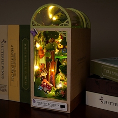 Mô hình 3D Book Nook Mẫu Hẻm Sakura,Noel Tự Làm bằng gỗ. Trang Trí Kệ sách, quà tặng sinh nhật Book Nook DIY TC25