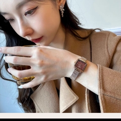 Đồng hồ nữ cũ, sang trọng nhẹ nhàng, đồng hồ cơ khí nữ vuông mới 2025 TS112250