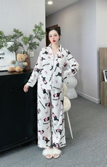 Đồ ngủ Pijama hàng hiệu form dài lụa cao cấp hottrent Họa tiết Luck Cat DN172240