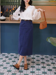Áo sơ mi dài tay màu trắng phong cách retro Hong Kong, rộng rãi và ôm, nhẹ nhàng D110250