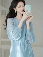 Đầm xếp ly dáng suông kiểu dài nhẹ ôm – phong cách ngọt ngào, dịu dàng D143250