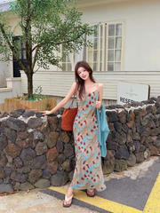 Set 2 món áo khoác chống nắng + đầm hoa nhí B335