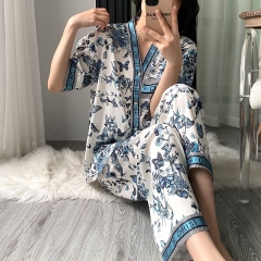: Đồ ngủ Pijama lụa cao cấp 3 món họa tiết xanh hoàng gia sang trọng DN418240