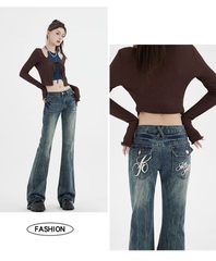 Quần jeans ống loe cạp trễ cổ điển phong cách Mỹ thêu họa tiết QJ030250
