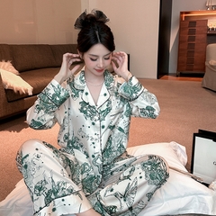 Đồ ngủ Pijama lụa băng cao cấp màu trắng họa tiết tranh mực ​​​​​​​DN425240