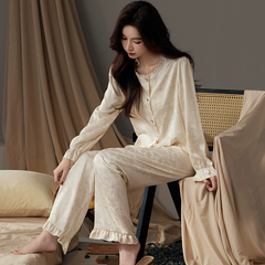 Bộ Đồ Ngủ Pijama Nữ Lụa Băng Dệt Hoa Văn Bướm Kiểu Pháp - Áo Cổ Tròn Viền Ren Dài Tay Phối Quần Dài, Trắng Sữa
