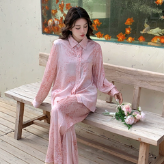 Bộ Đồ Ngủ Dài Áo Sơ Mi Lụa Họa Tiết Đốm Báo, Phong Cách Sang Trọng, Mềm Mại DN160250