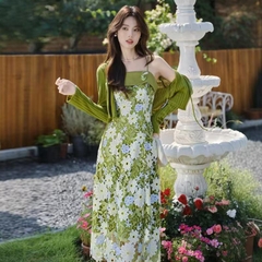 Váy ren hở lưng màu xanh lá & cardigan mỏng Set đồ nữ phong cách Pháp vừa ngọt ngào vừa cá tính D140250