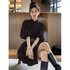 Đầm sơ mi dáng ngắn tay ngắn kèm thắt lưng phong cách thanh lịch Hàn Quốc mùa hè 2025 trẻ trung D150250