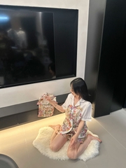 Đồ ngủ Pijama lụa xước hàng hiệu cộc tay họa tiết Hoa Lá DN403240