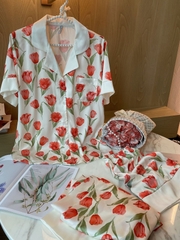 Đồ ngủ Pijama lụa xước hàng hiệu cộc tay họa tiết Hoa Hồng DN400240