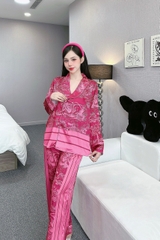 Đồ ngủ Pijama hàng hiệu form dài lụa cao cấp hottrent Hồng họa tiết Thủy Mặc DN138240