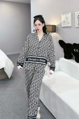 Đồ ngủ Pijama hàng hiệu form dài lụa cao cấp hottrent Ghi họa tiết thanh lịch DN126240