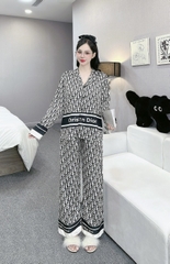 Đồ ngủ Pijama hàng hiệu form dài lụa cao cấp hottrent Ghi họa tiết thanh lịch DN126240