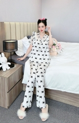 Đồ ngủ Pijama hàng hiệu form dài lụa cao cấp hottrent Trắng họa tiết nơ đen DN114240