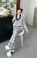 Đồ ngủ Pijama hàng hiệu form dài lụa cao cấp hottrent Ghi họa tiết GG DN124240