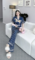 Đồ ngủ Pijama hàng hiệu form dài lụa cao cấp hottrent Xanh họa tiết chữ H DN131240