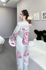 Đồ ngủ Pijama hàng hiệu form dài lụa cao cấp hottrent Gấu Dâu DN191240