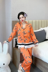 Đồ ngủ Pijama hàng hiệu form dài lụa cao cấp hottrent Cam phối viền HM DN194240