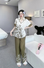 Đồ ngủ Pijama hàng hiệu form dài lụa cao cấp hottrent Xanh lá phối Hoa cúc DN199240