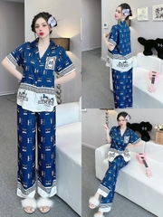 Đồ ngủ Pijama hàng hiệu form dài lụa cao cấp hottrent Xanh phối chử HM DN208240