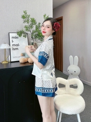 Đồ ngủ Pijama hàng hiệu form dài lụa cao cấp hottrent Trắng phối Xanh Họa tiết chấm bi DN213240