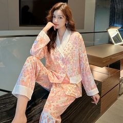 Bộ đồ ngủ lụa băng cho nữ xuân thu, tay dài mỏng, quần dài in họa tiết DN128250