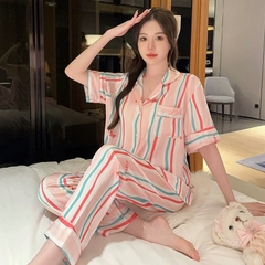 Bộ đồ ngủ lụa băng nữ cổ chữ V tay ngắn, bộ đồ ba mảnh kẻ sọc màu hồng DN144250