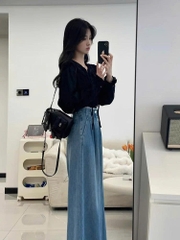Set đồ sơ mi đen + quần jeans nữ 2025 D174250