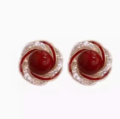 Hoa tai hạt zircon phong cách Pháp với thiết kế nhỏ nhắn, độc đáo và tinh tế TS118250