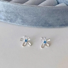 HOA TAI ZIRCON HOA 3D – TINH TẾ VÀ SANG TRỌNG TS121250