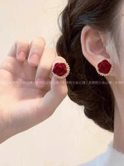 HOA TAI NHUNG ĐỎ “HOA” – RỰC RỠ TS123250