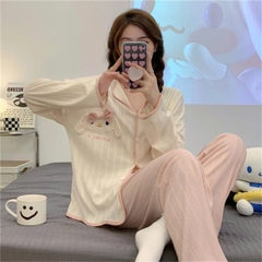 Set đồ ngủ cardigan tay dài xuân thu 2025 – hot trend Douyin, dễ thương & nóng bỏng nhẹ DN171250
