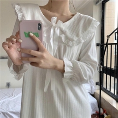 👑 Bộ đồ ngủ nữ tay dài phong cách tiên nữ Hàn Quốc – cổ búp bê, dáng dài qua gối, siêu dễ thương DN173250