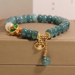 Vòng tay pha lê hạt ngọc bích xanh – Charm bướm sang trọng TS142250