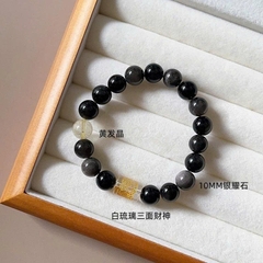 Vòng tay đá Obsidian tự nhiên 10MM – Thần Tài ba mặt TS179250