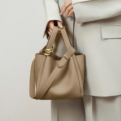 Túi Đeo Chéo Nữ Thu-Đông 2025 – Mẫu Bucket Đa Năng “Hot” Nhất TX257250