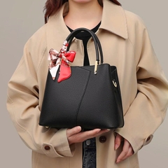 Túi xách nữ kiểu dáng mới 2025 – Túi xách cho mẹ – Da thật cao cấp kết hợp da tổng hợp TX319250