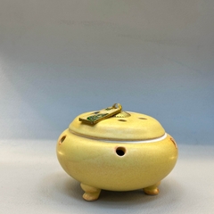 Lư gốm vàng