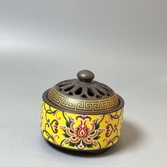 Lư gốm hoạ tiết