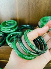 Vòng nguyên khối ngọc Cẩm thạch