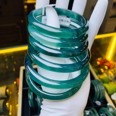 Vòng nguyên khối ngọc Phỉ Thuý cao băng chủng type A