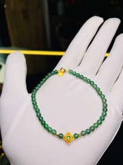 Vòng Phỉ thuý xanh 4 li mix charm vàng 18k
