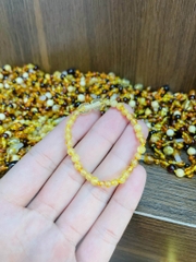 Vòng tay hổ phách